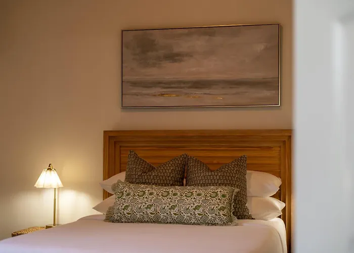 Villa 5br Luxe Retreat In Private Pool Access *